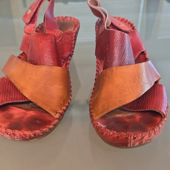 Pikolinos Women's Shoes - Picture 3 of 9